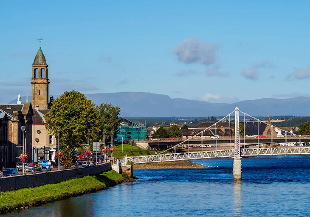 UK &amp; Scotland Holiday Package ( 13 Nights &amp; 14 Days)